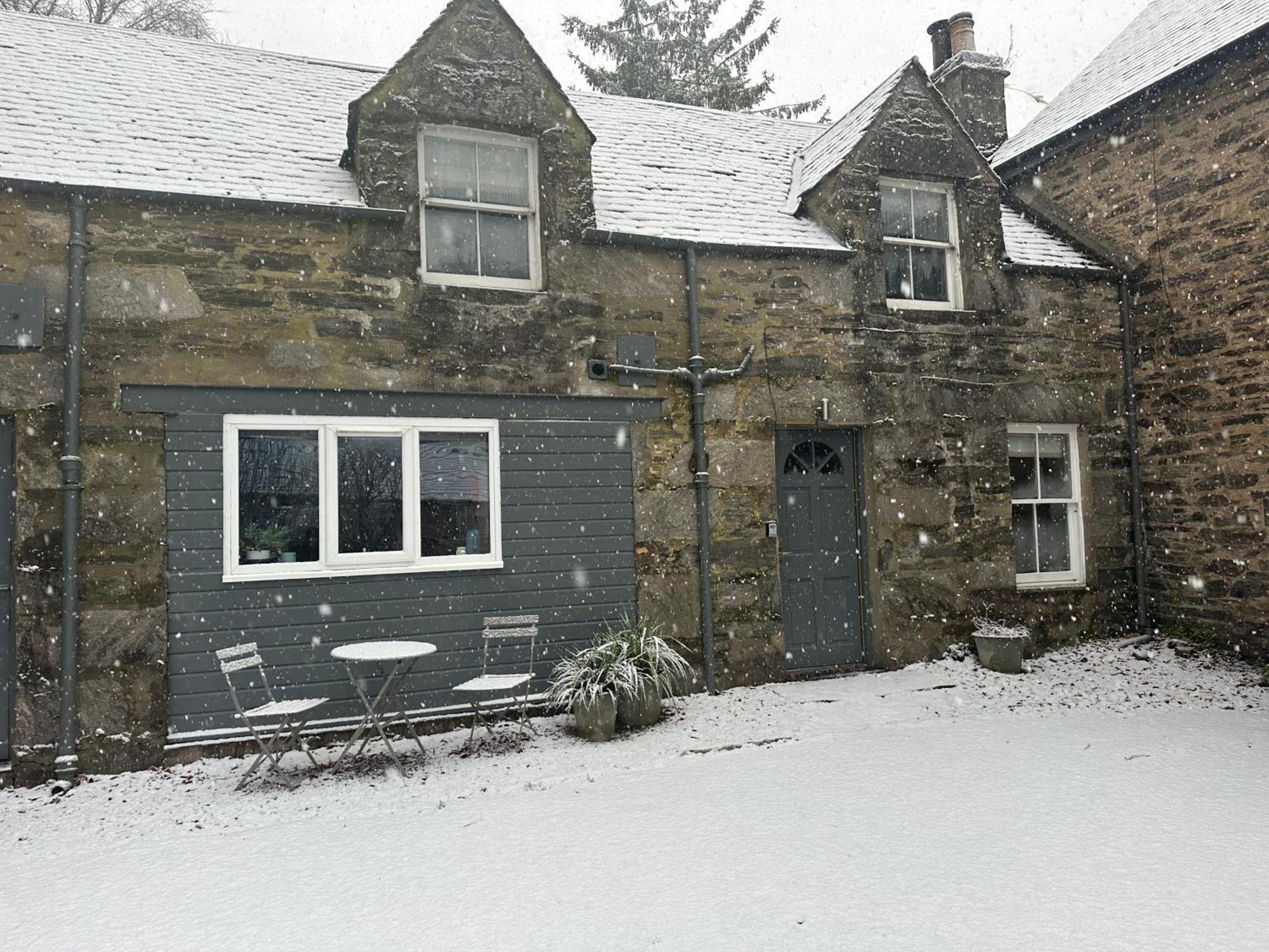 Strathtay Red Squirrel Cottage מראה חיצוני תמונה